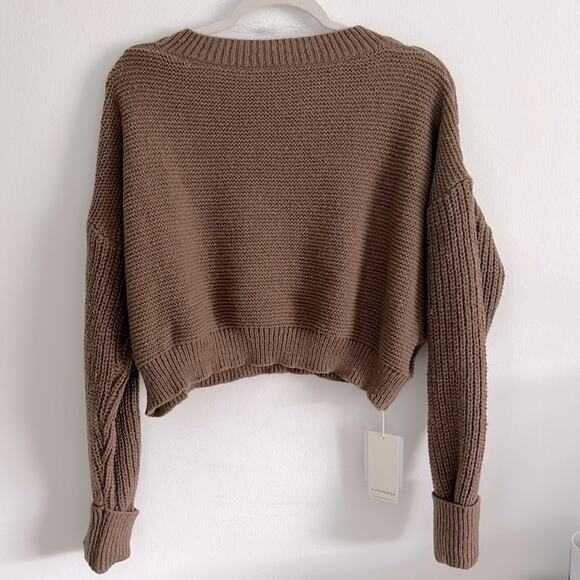 NWT REVOLVE & ANTHROPOLOGIE lovers COMMENSE taupe cropped Sweater XS - Picture 11 of 13